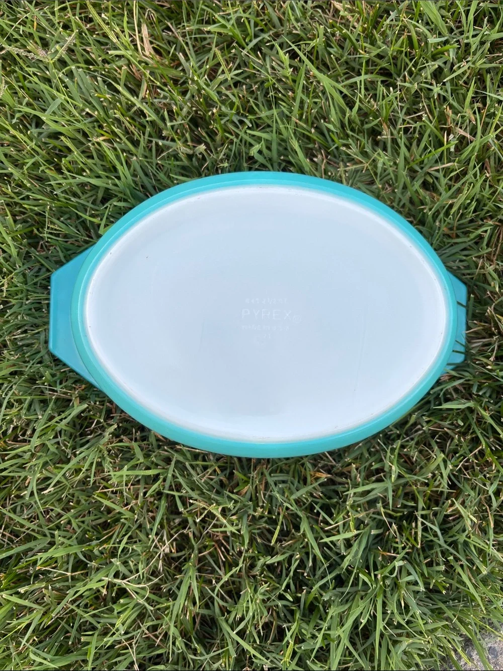 Pyrex Turquoise Snowflake Casserole with Clear Glass Lid